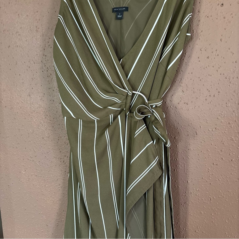 Ann Taylor Olive Green Striped Wrap Dress size 0 - Picture 3 of 7